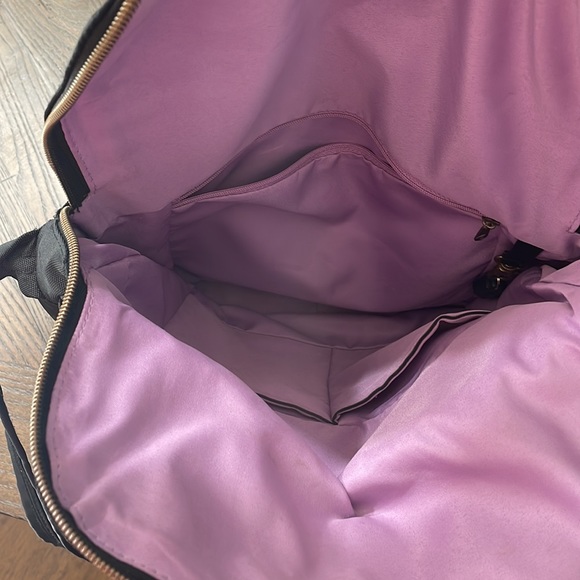 Travelon Quilted crossbody bag - Picture 7 of 10